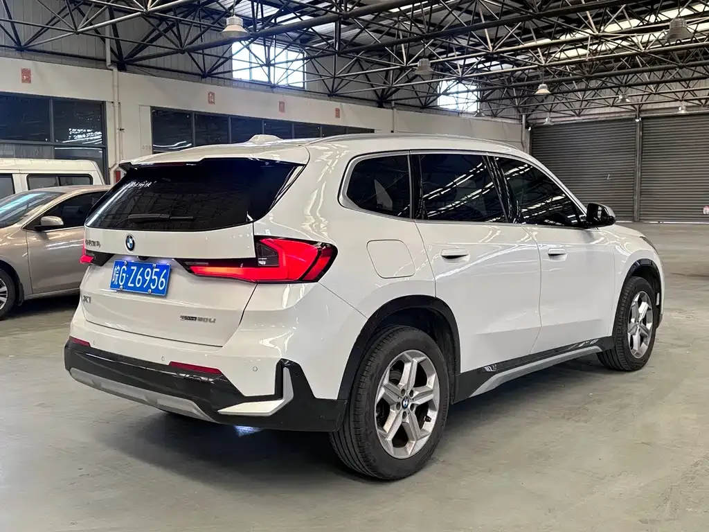 BMW X1 — фото 2