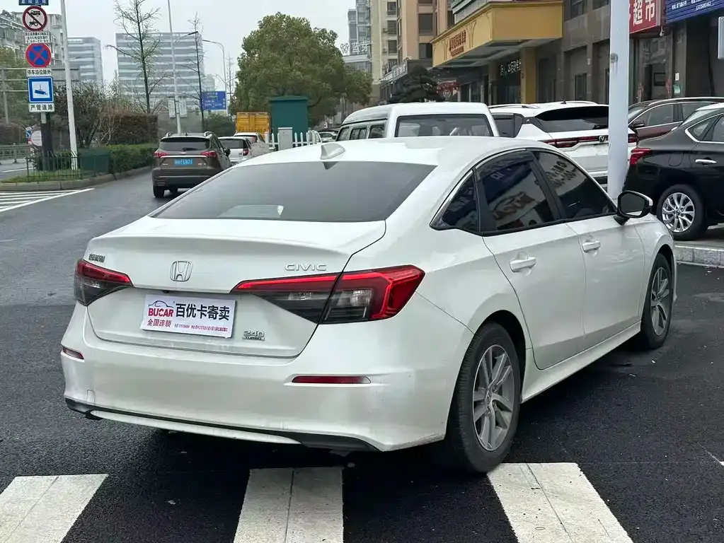 Honda Civic — фото 8