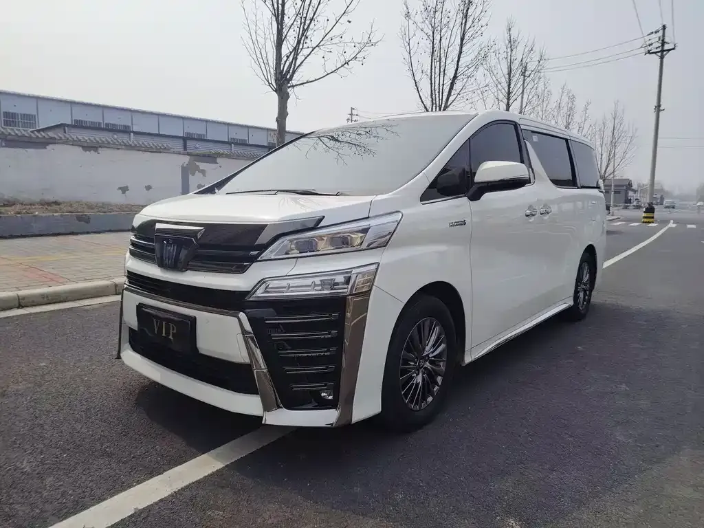 Toyota Vellfire 2023 из CN, фото 1