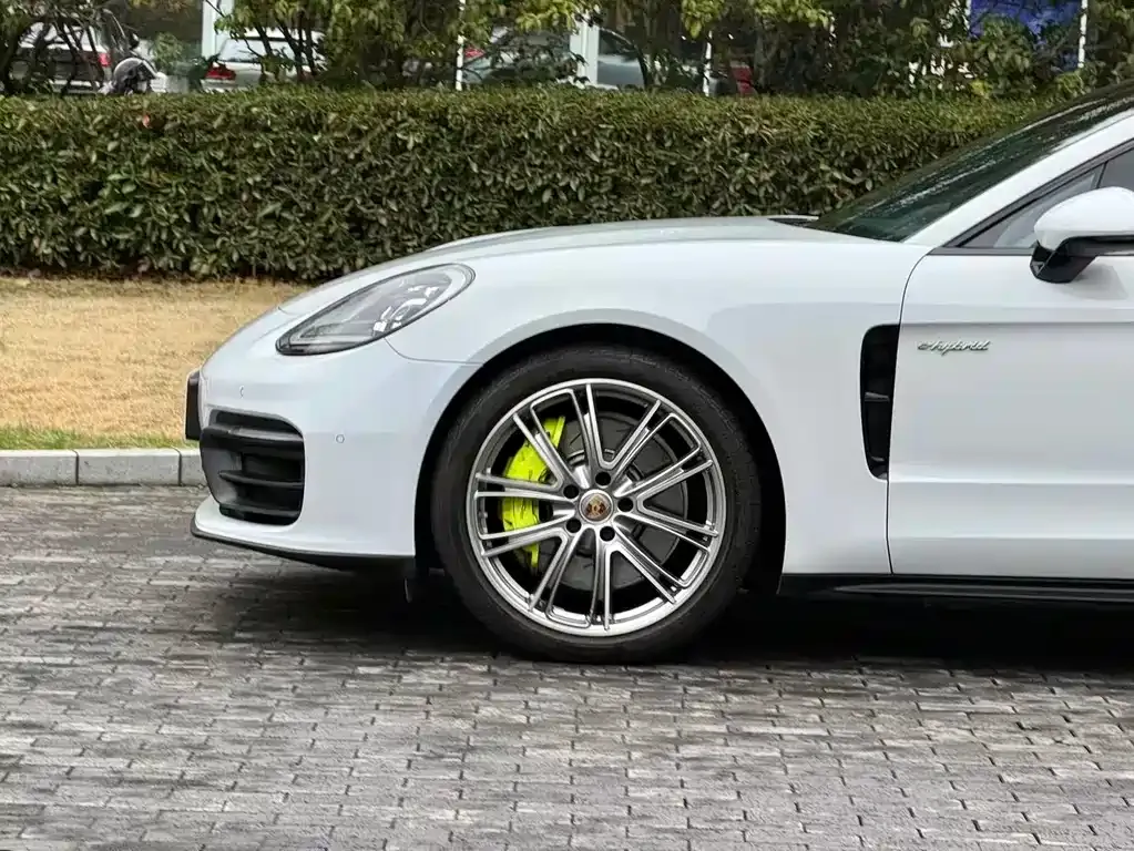 Porsche Panamera Hybrid 2022 из CN, фото 4