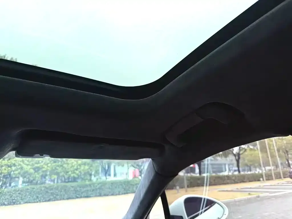 Porsche Panamera Hybrid 2022 из CN, фото 2