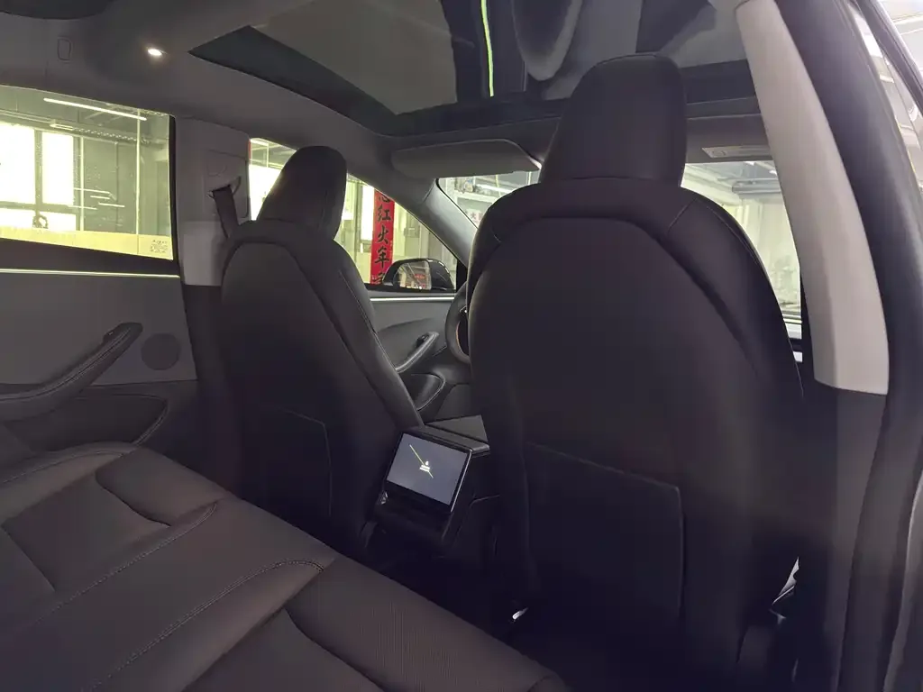 Tesla Model 3 2024 из CN, фото 2