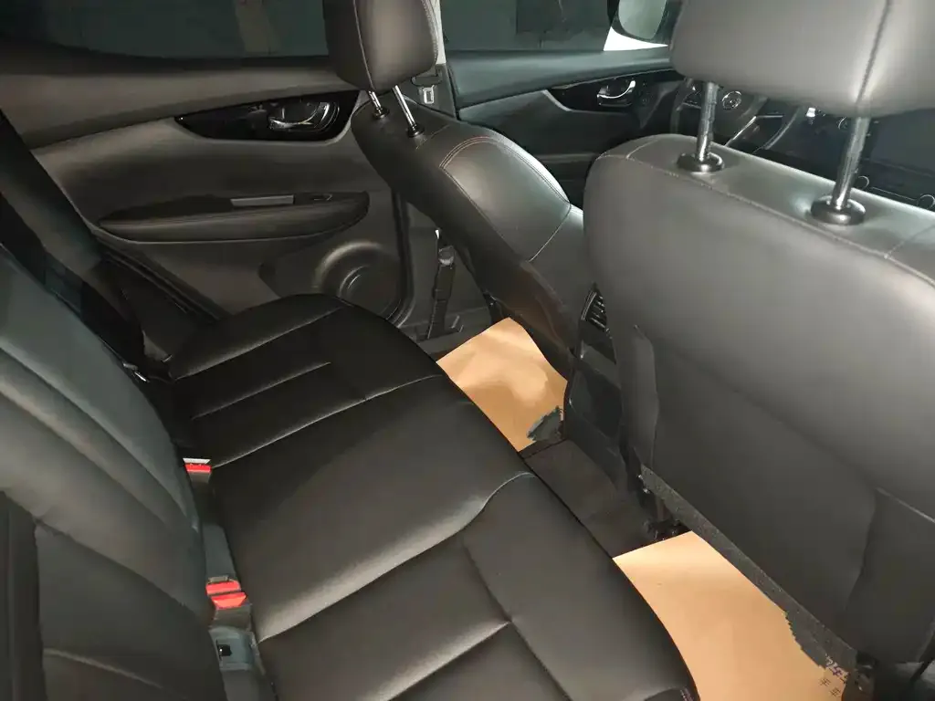 Nissan Qashqai 2022 из CN, фото 2