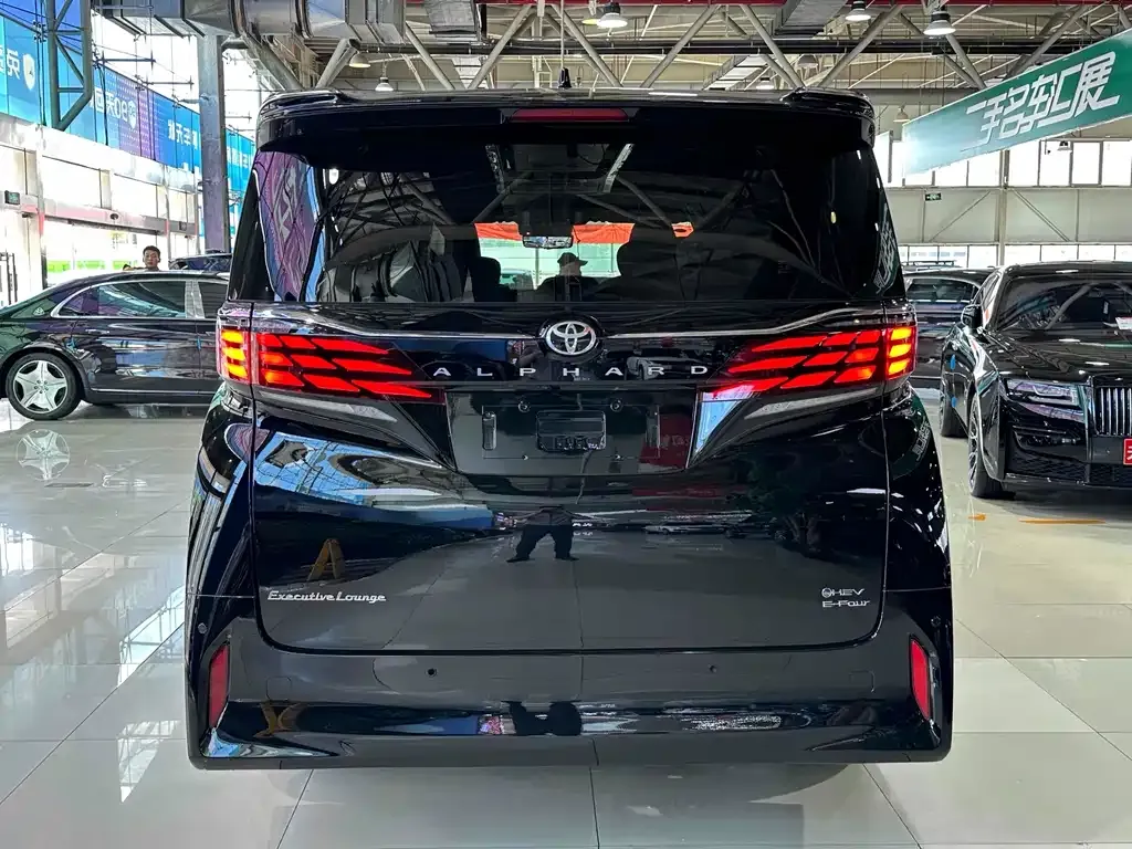 Toyota Alphard 2025 из CN, фото 8