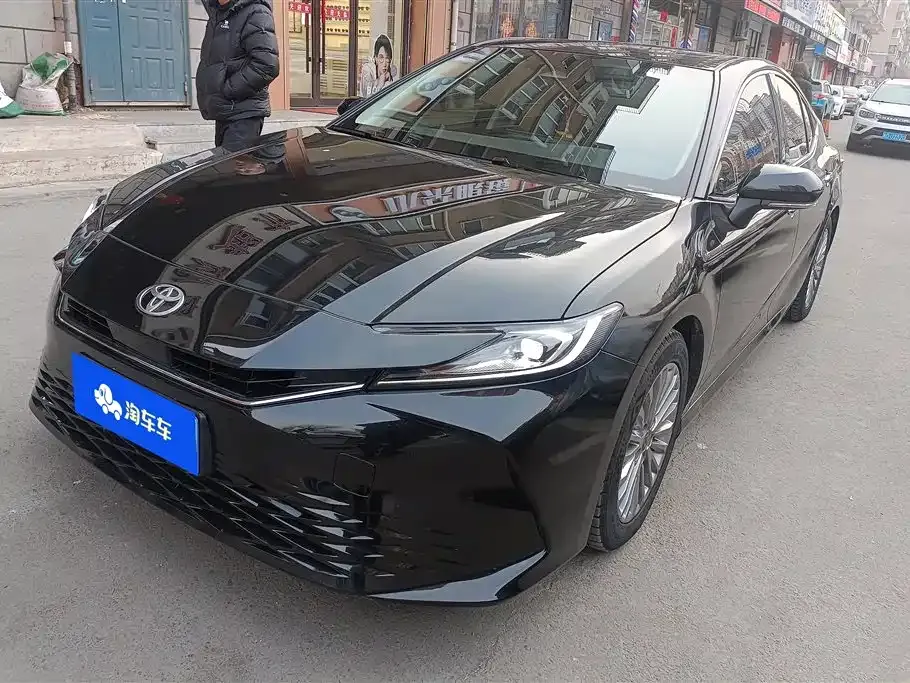 Toyota Camry 2024 из CN, фото 1