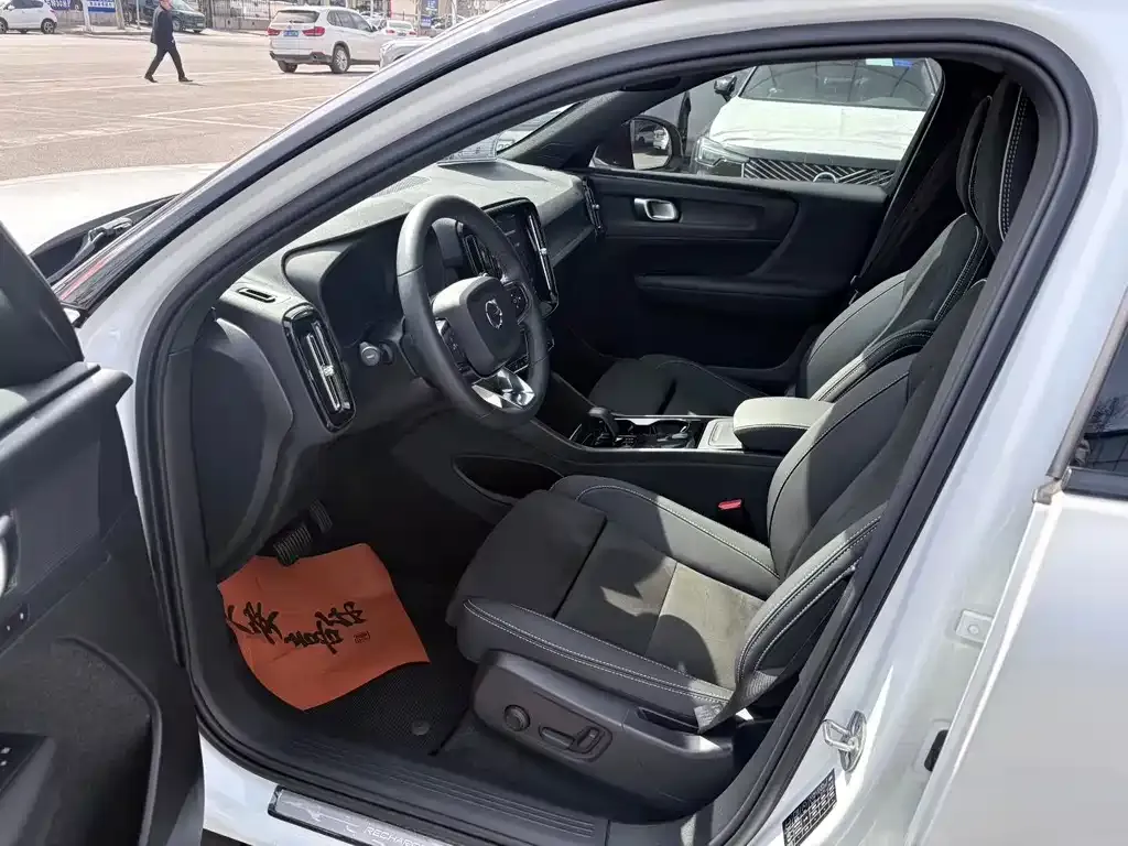 Volvo XC40 NEV 2024 из CN, фото 9
