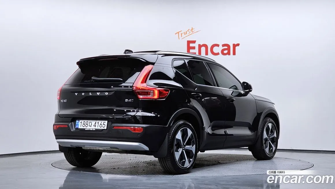 Volvo XC40 2024 из KR, фото 6