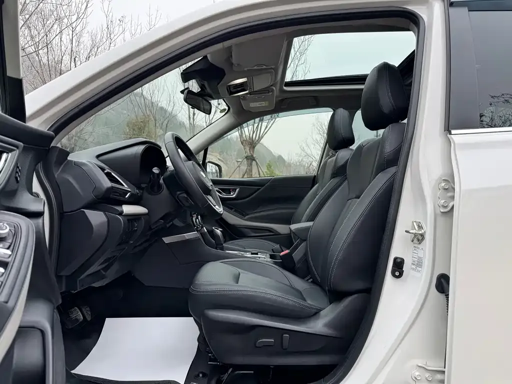 Subaru Forester 2022 из CN, фото 10