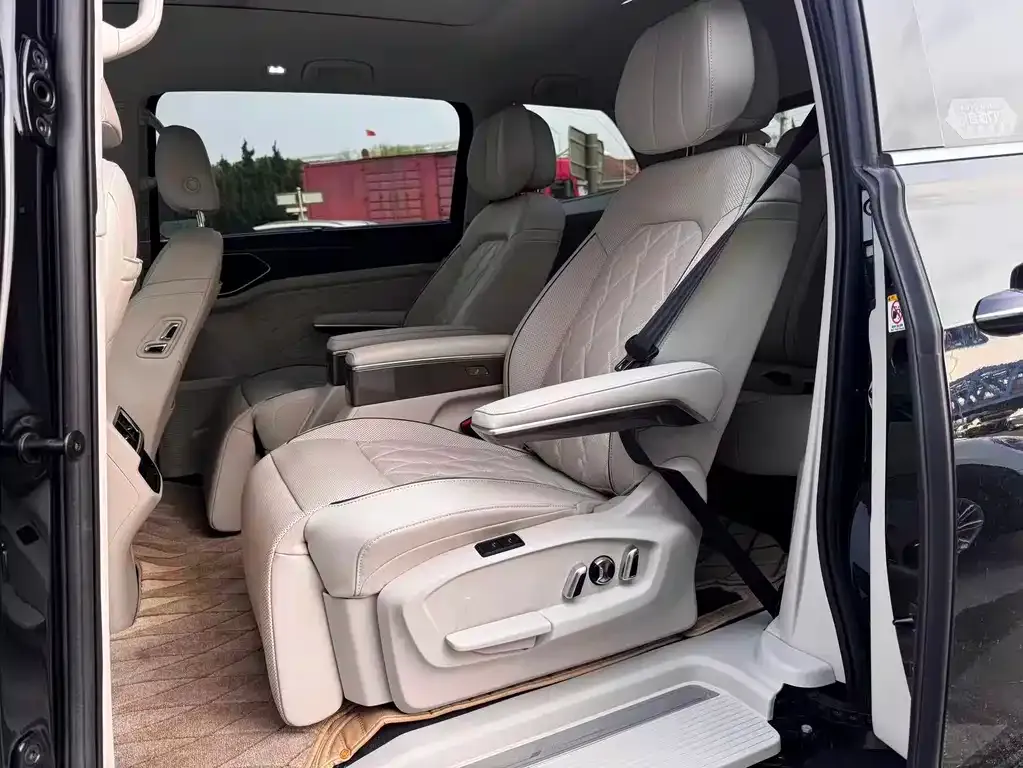 Volkswagen Viloran 2023 из CN, фото 2