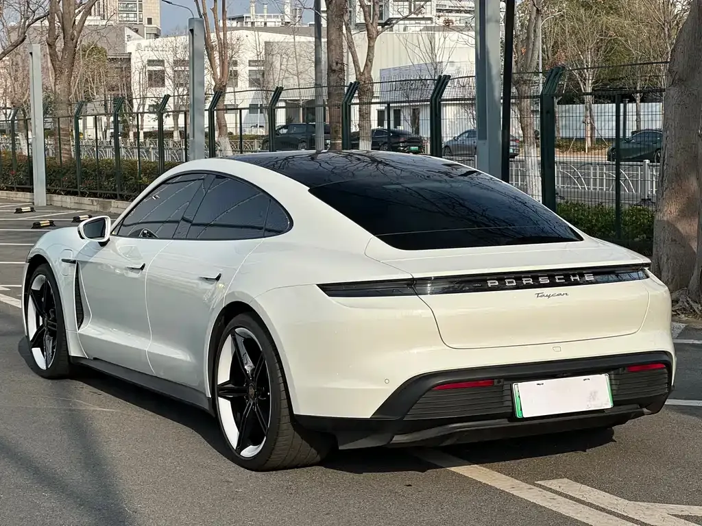 Porsche Taycan 2024 из CN, фото 10