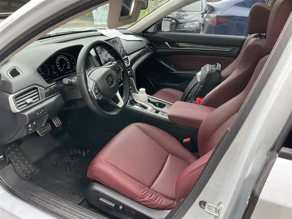Honda Accord 2022 из CN, фото 2