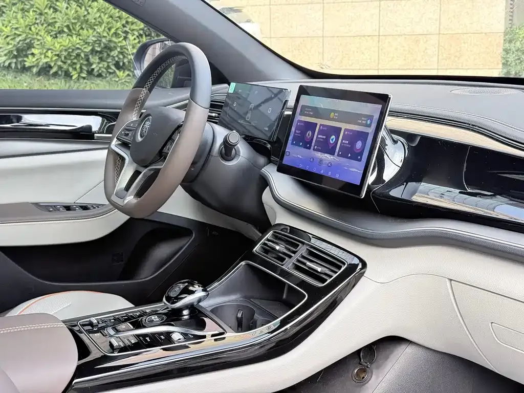 BYD Qin PLUS 2023 из CN, фото 5