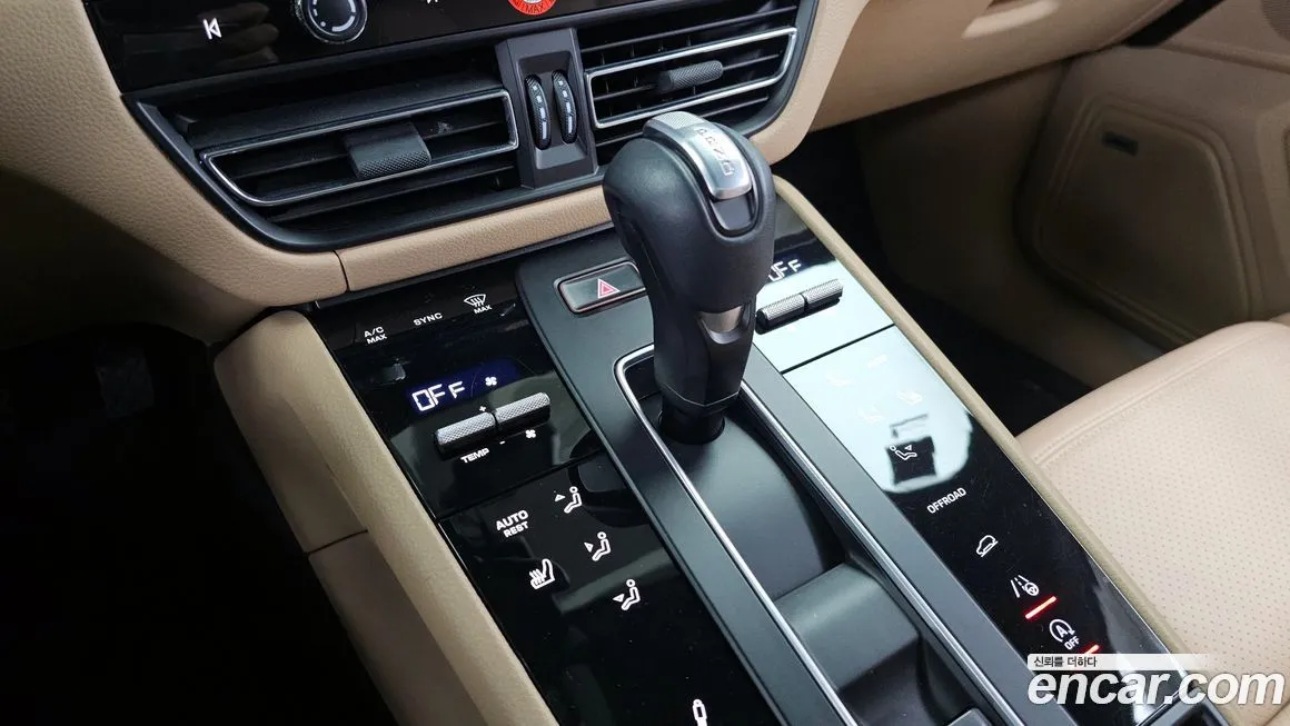 Porsche Macan 2022 из KR, фото 7