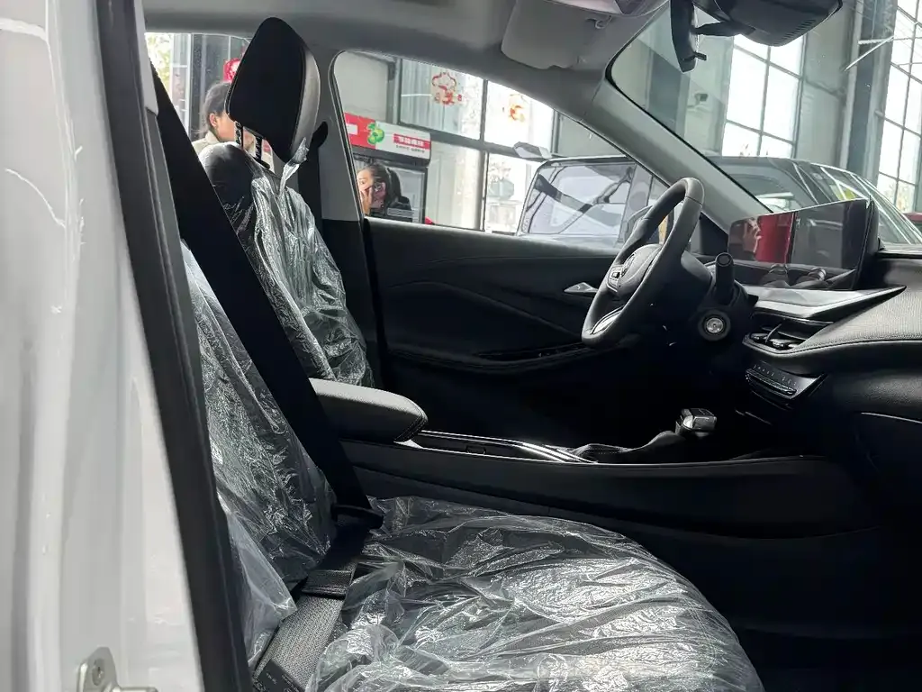 Buick Verano 2025 из CN, фото 8