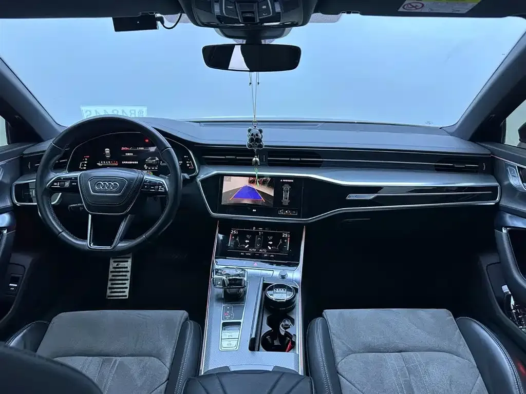 Audi A6L 2023 из CN, фото 6