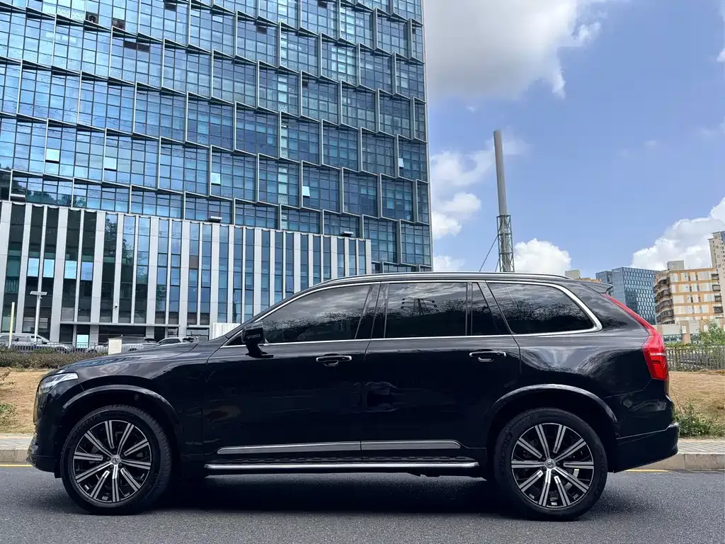 Volvo XC90 2023 из CN, фото 7