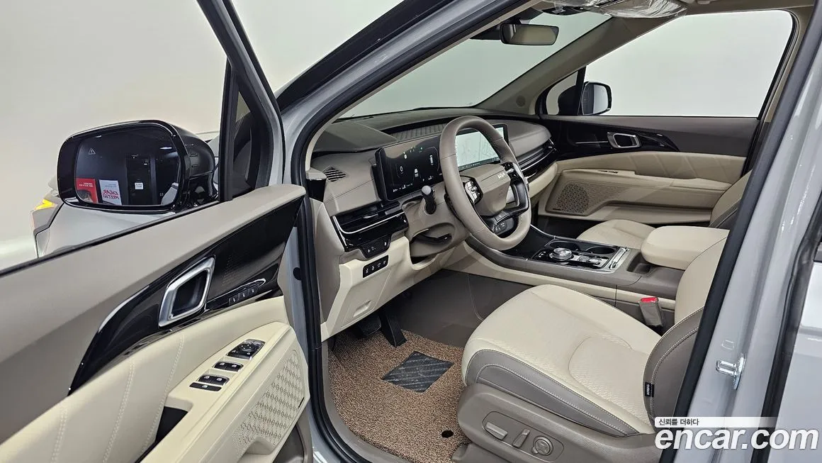 Kia Carnival — фото 10