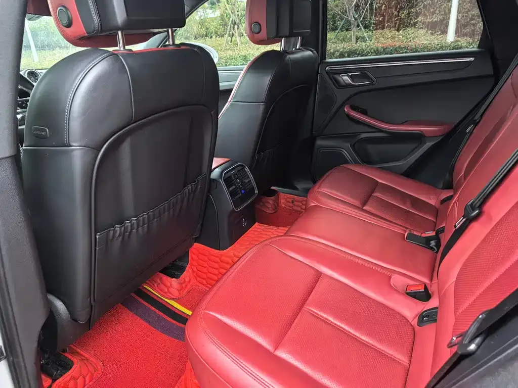 Porsche Macan 2021 из CN, фото 2