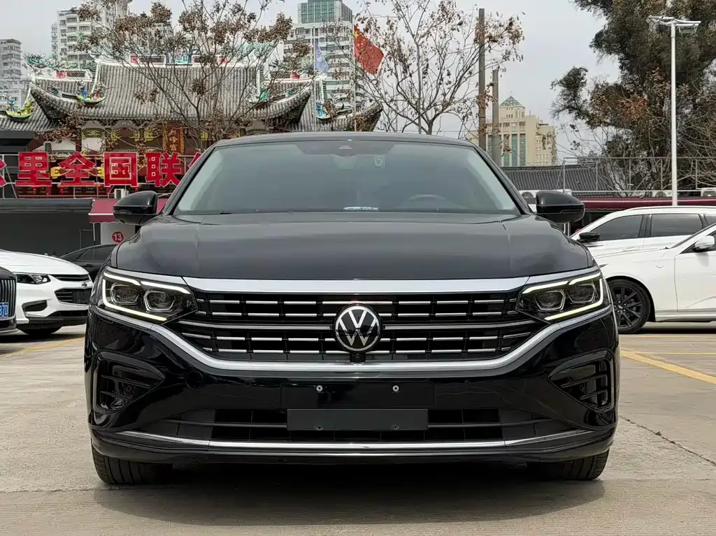 Volkswagen Passat — фото 10