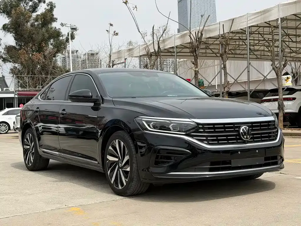 Volkswagen Passat — фото 5