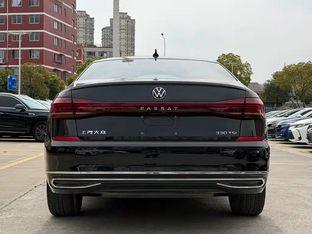 Volkswagen Passat — фото 2