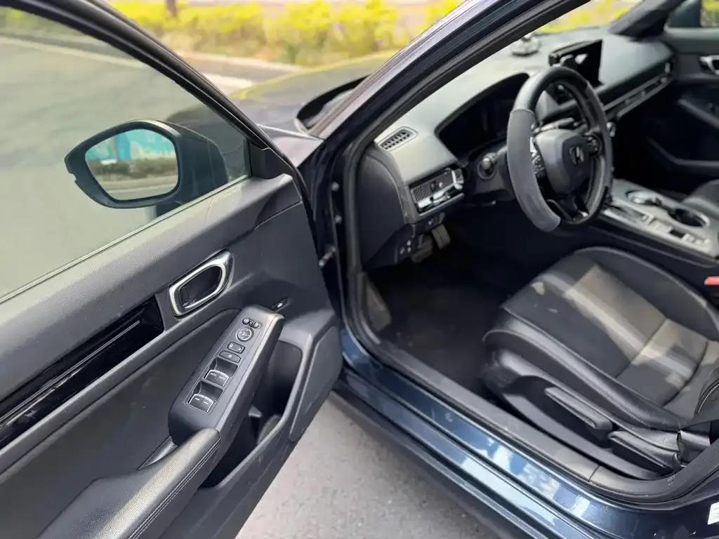 Honda Civic — фото 7