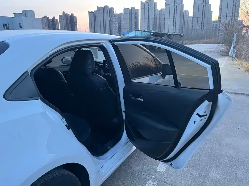 Toyota Corolla 2024 из CN, фото 3