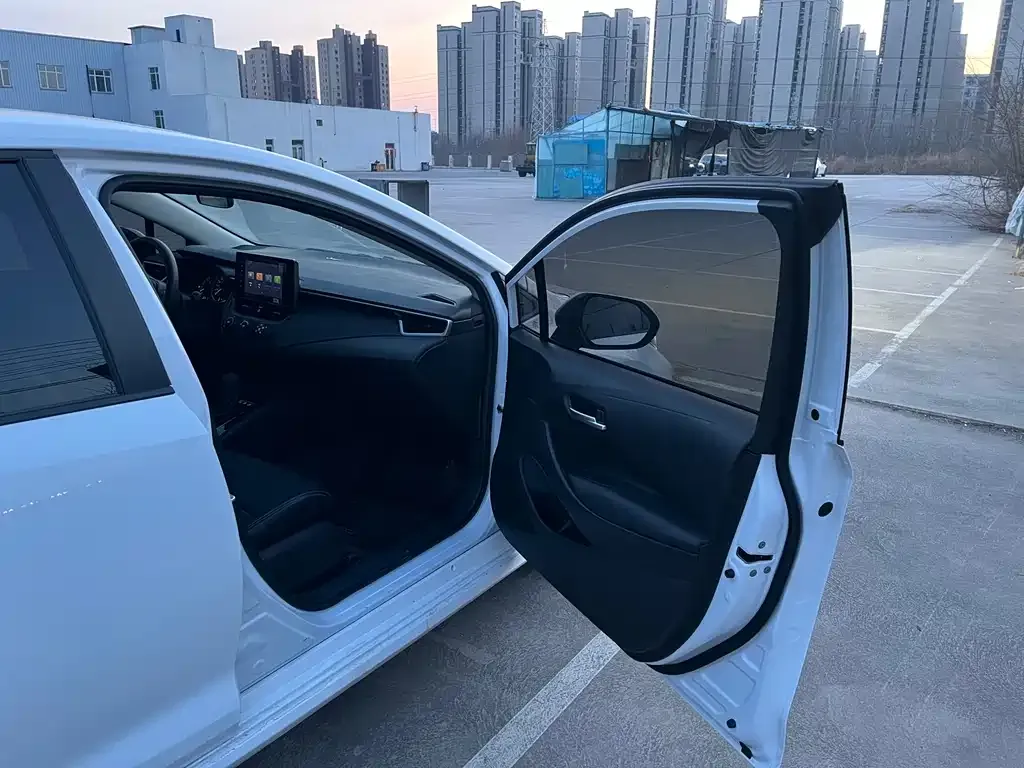 Toyota Corolla 2024 из CN, фото 9