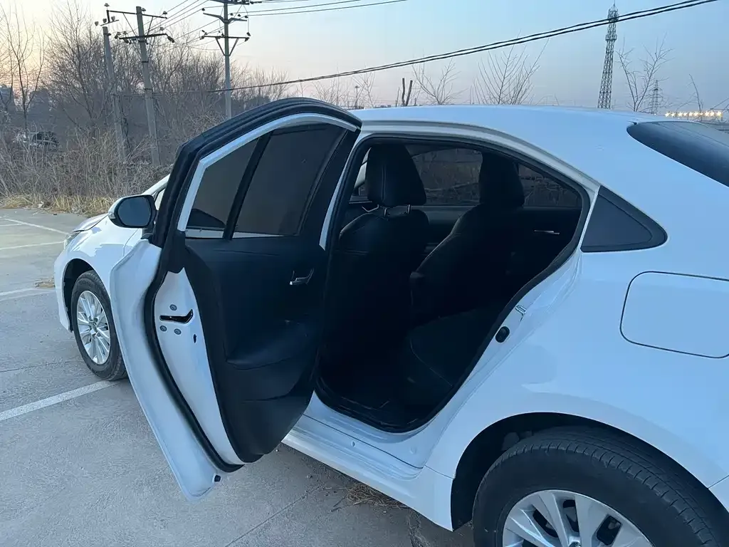 Toyota Corolla 2024 из CN, фото 7