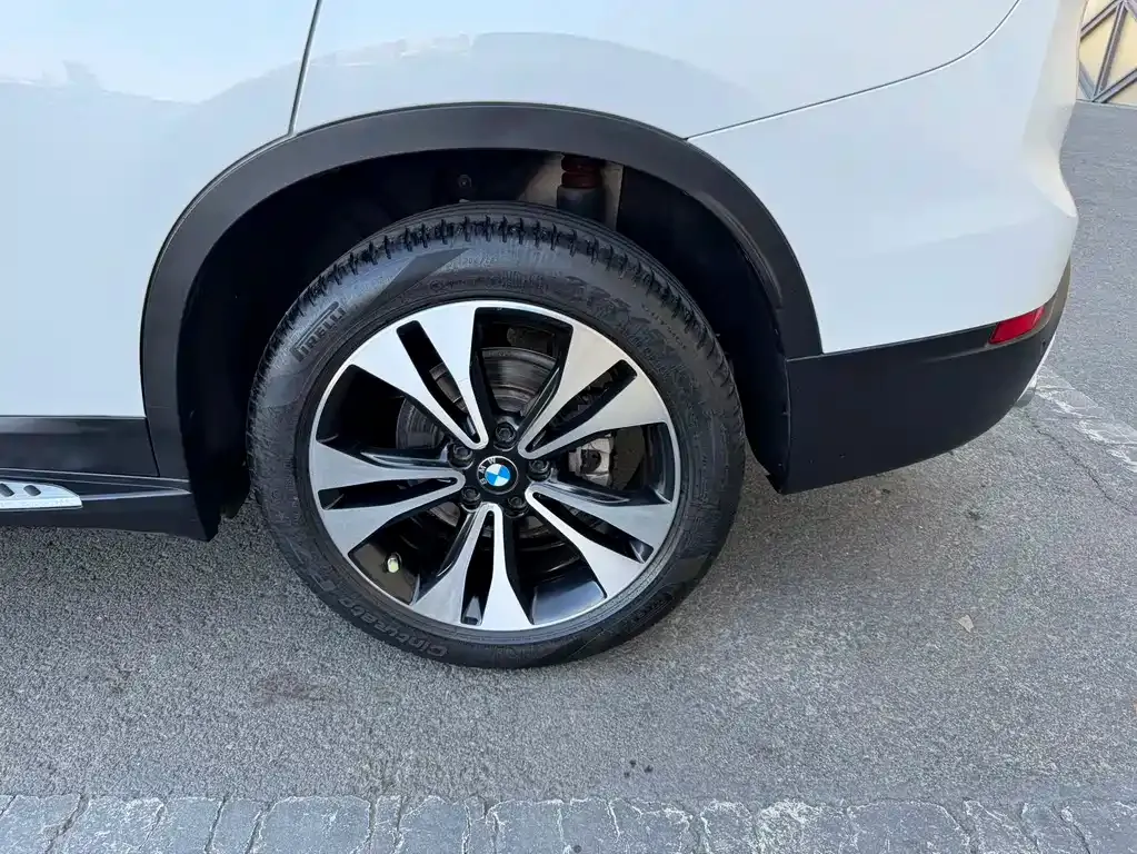 BMW X1 2021 из CN, фото 9