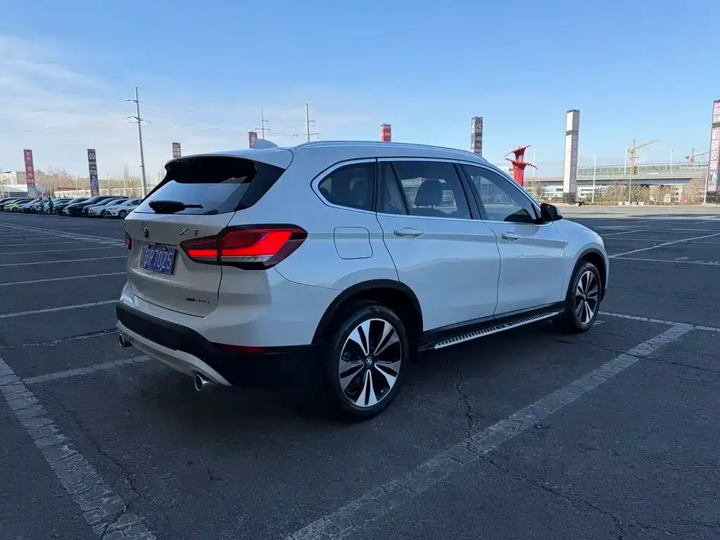BMW X1 2021 из CN, фото 8