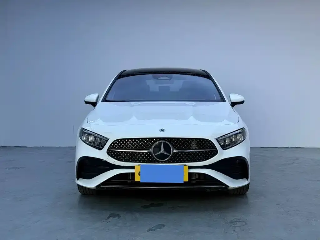 Mercedes-Benz A-Class 2024 из CN, фото 2