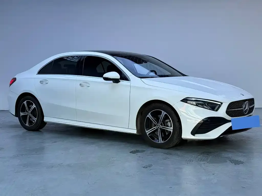 Mercedes-Benz A-Class 2024 из CN, фото 4