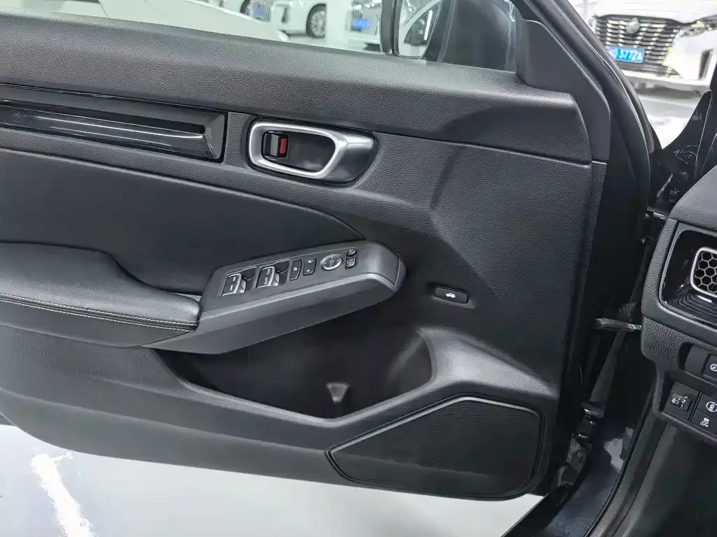 Honda Civic 2024 из CN, фото 4