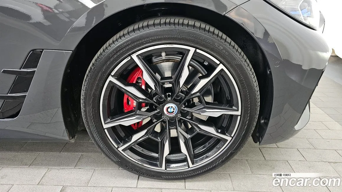 BMW i4 2023 из KR, фото 7