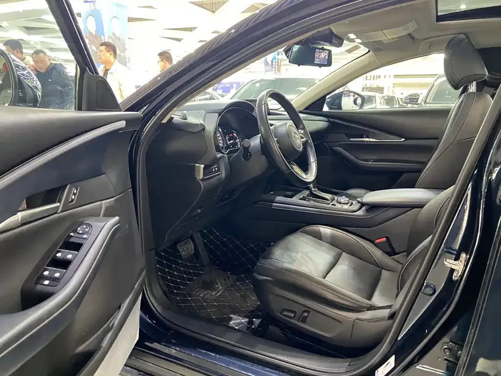 Mazda CX-30 2021 из CN, фото 3