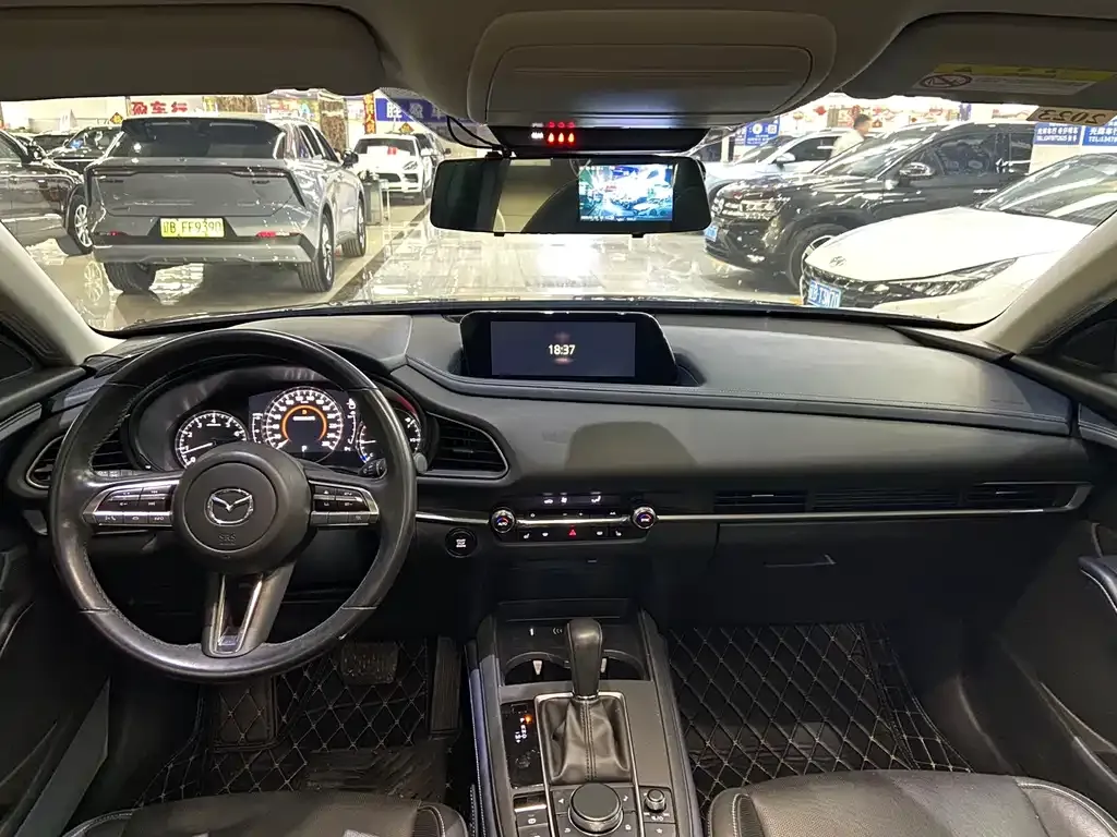 Mazda CX-30 2021 из CN, фото 9