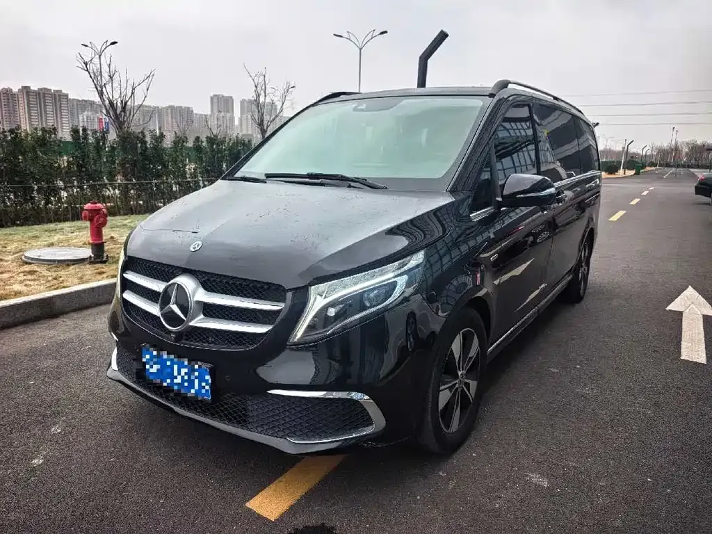 Mercedes-Benz V-Class 2022 из CN, фото 1