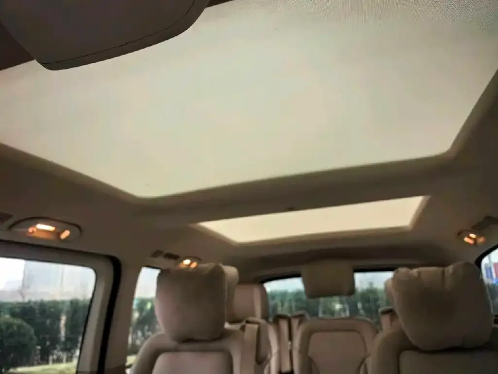 Mercedes-Benz V-Class 2022 из CN, фото 2