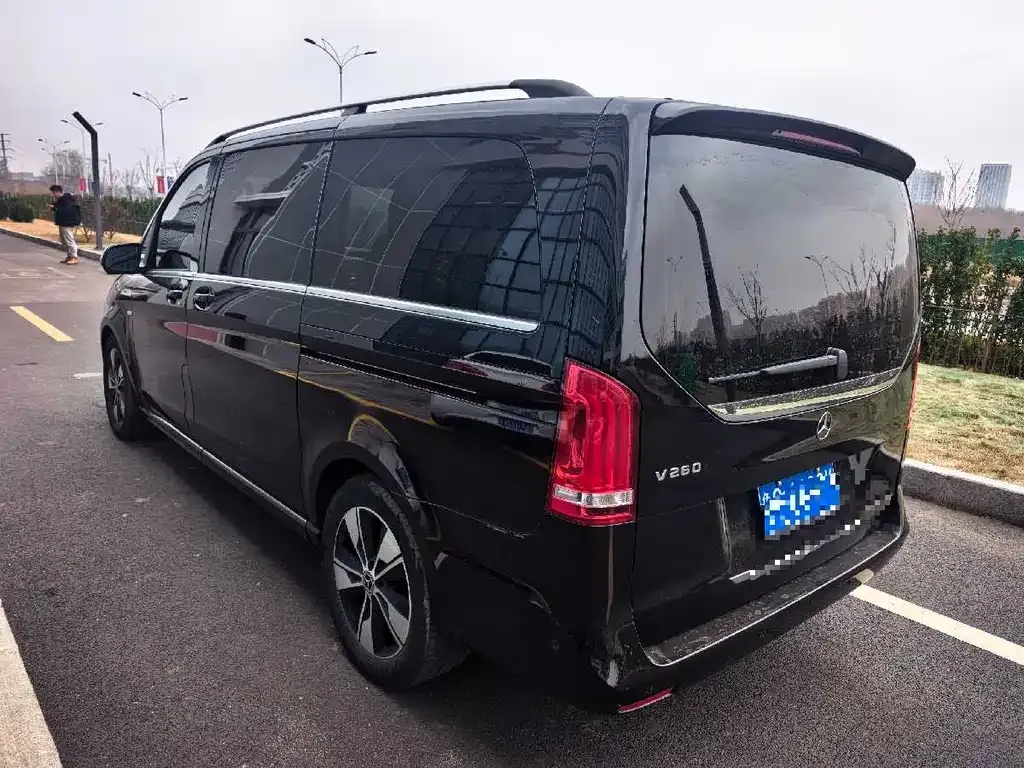 Mercedes-Benz V-Class 2022 из CN, фото 5