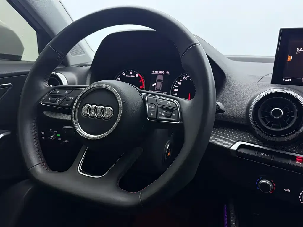 Audi Q2L 2022 из CN, фото 8