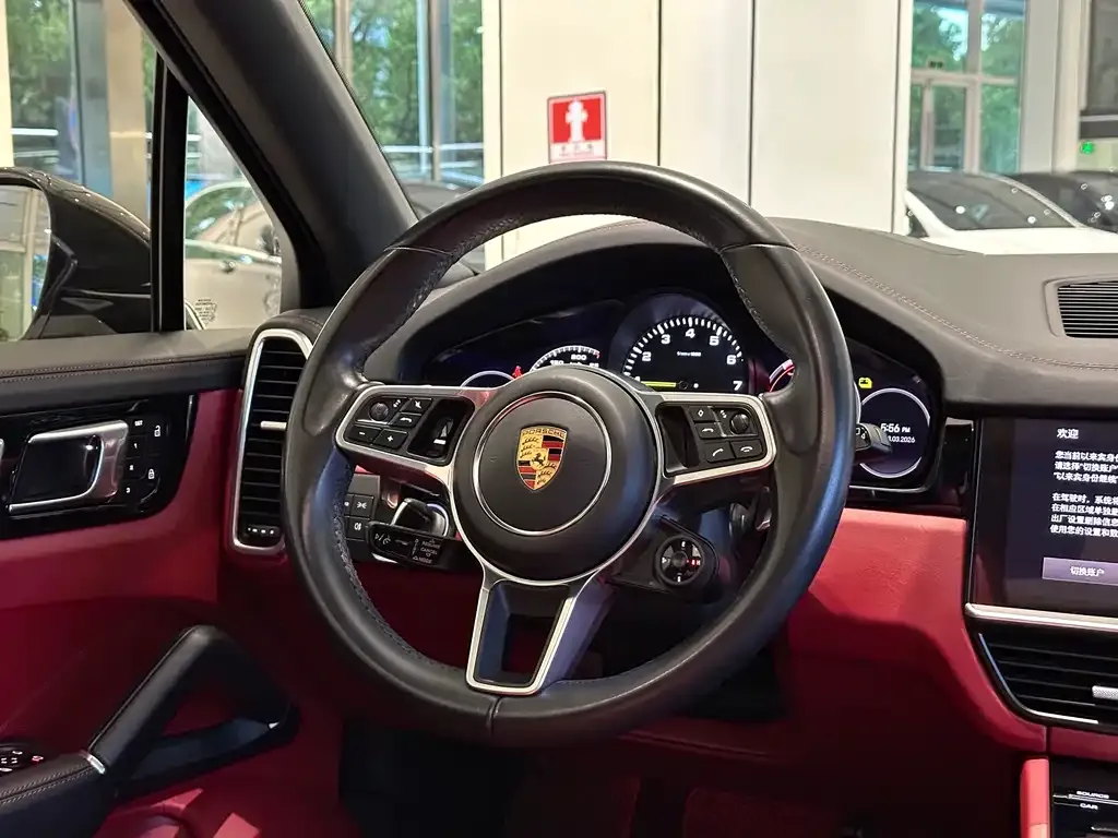 Porsche Cayenne Hybrid 2023 из CN, фото 3