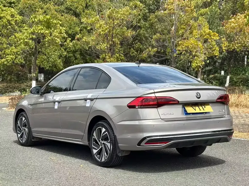 Volkswagen Bora 2024 из CN, фото 7