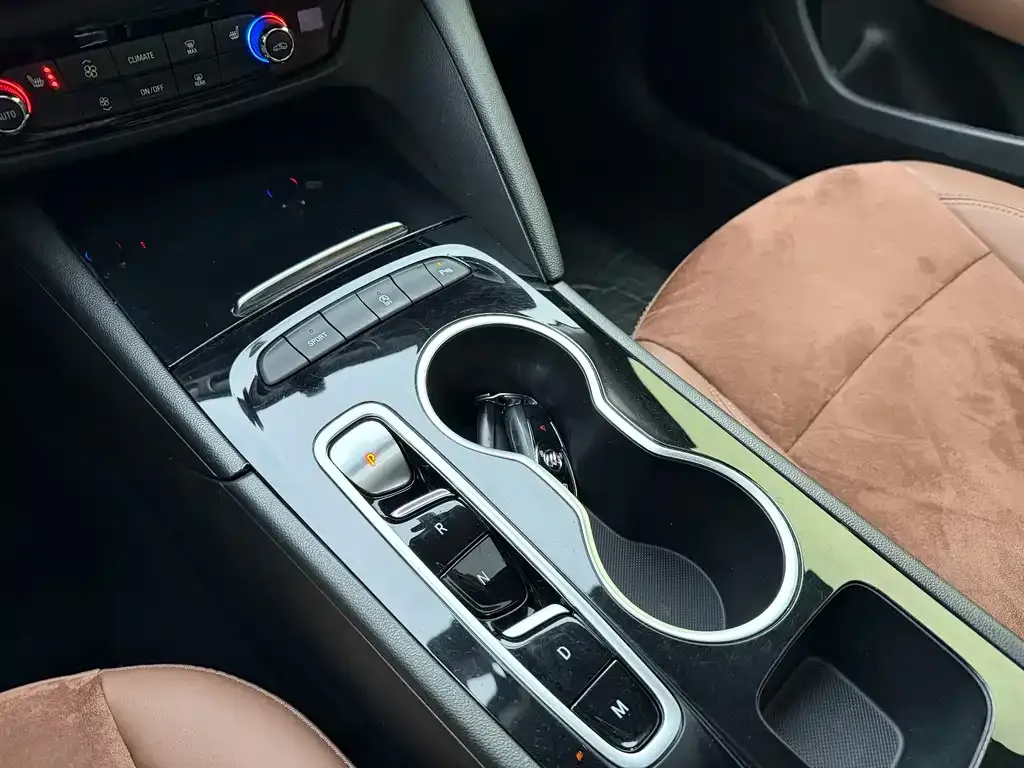 Buick Regal 2022 из CN, фото 8