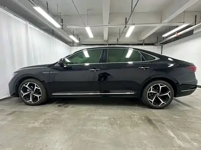 Volkswagen Passat — фото 8