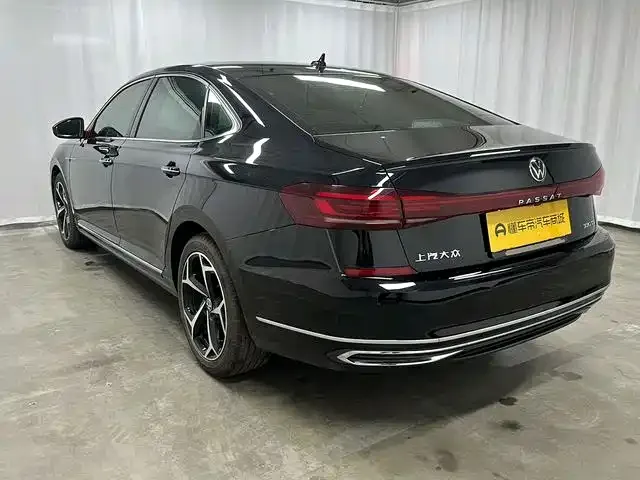Volkswagen Passat — фото 4