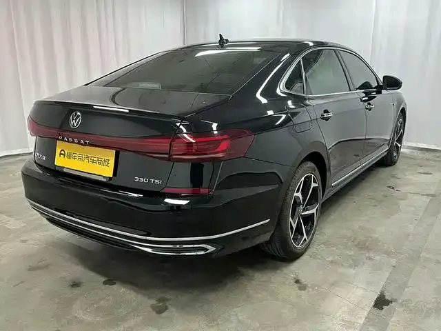 Volkswagen Passat — фото 2