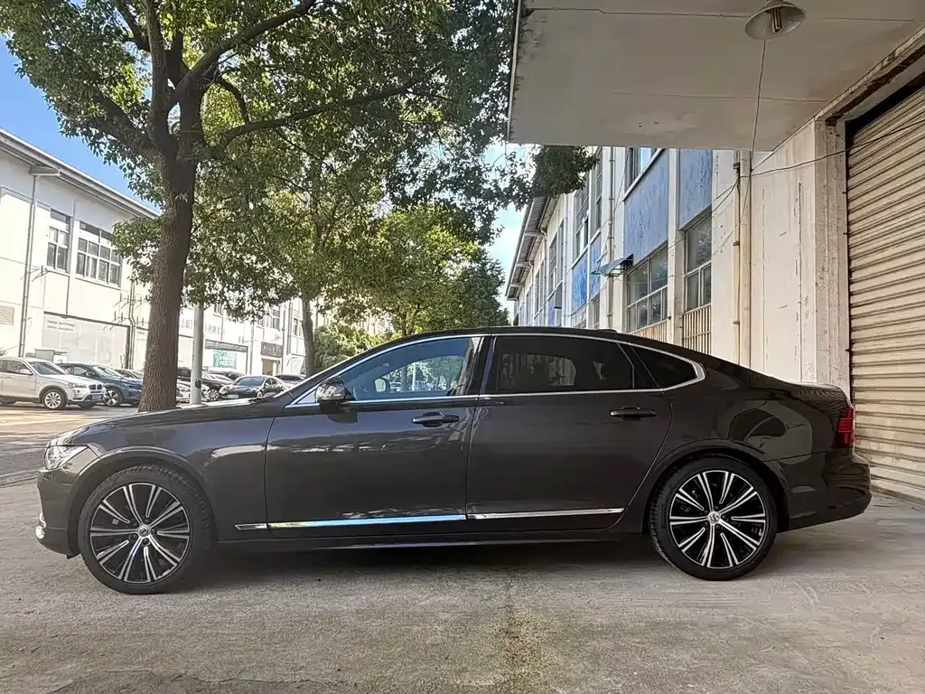 Volvo S90 — фото 10