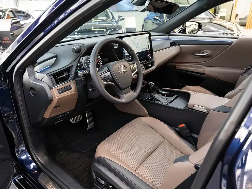 Lexus ES 2025 из CN, фото 10