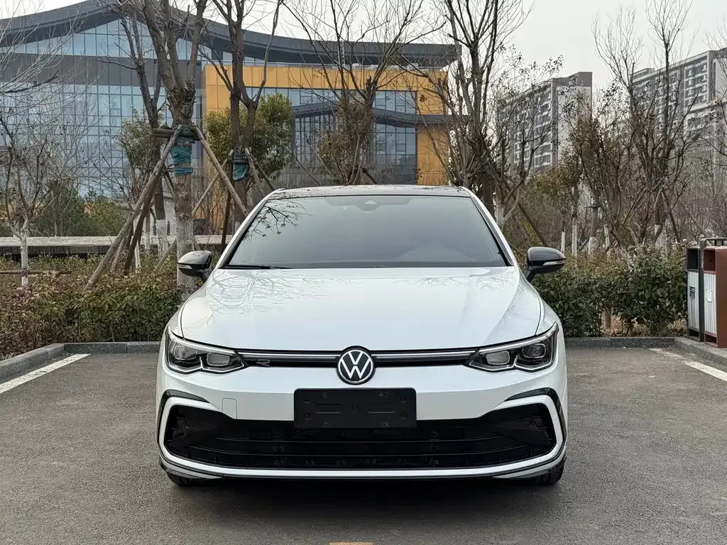 Volkswagen Golf 2022 из CN, фото 4